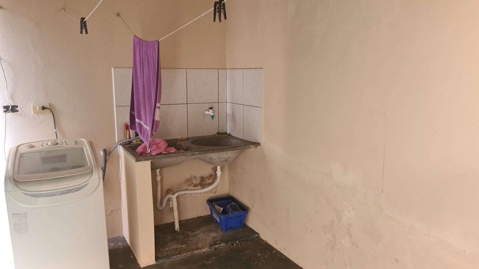 S Casa no bairro Jardim Santa Antonieta - 2 quartos S Casa no bairro Jardim Santa Antonieta - 2 quartos