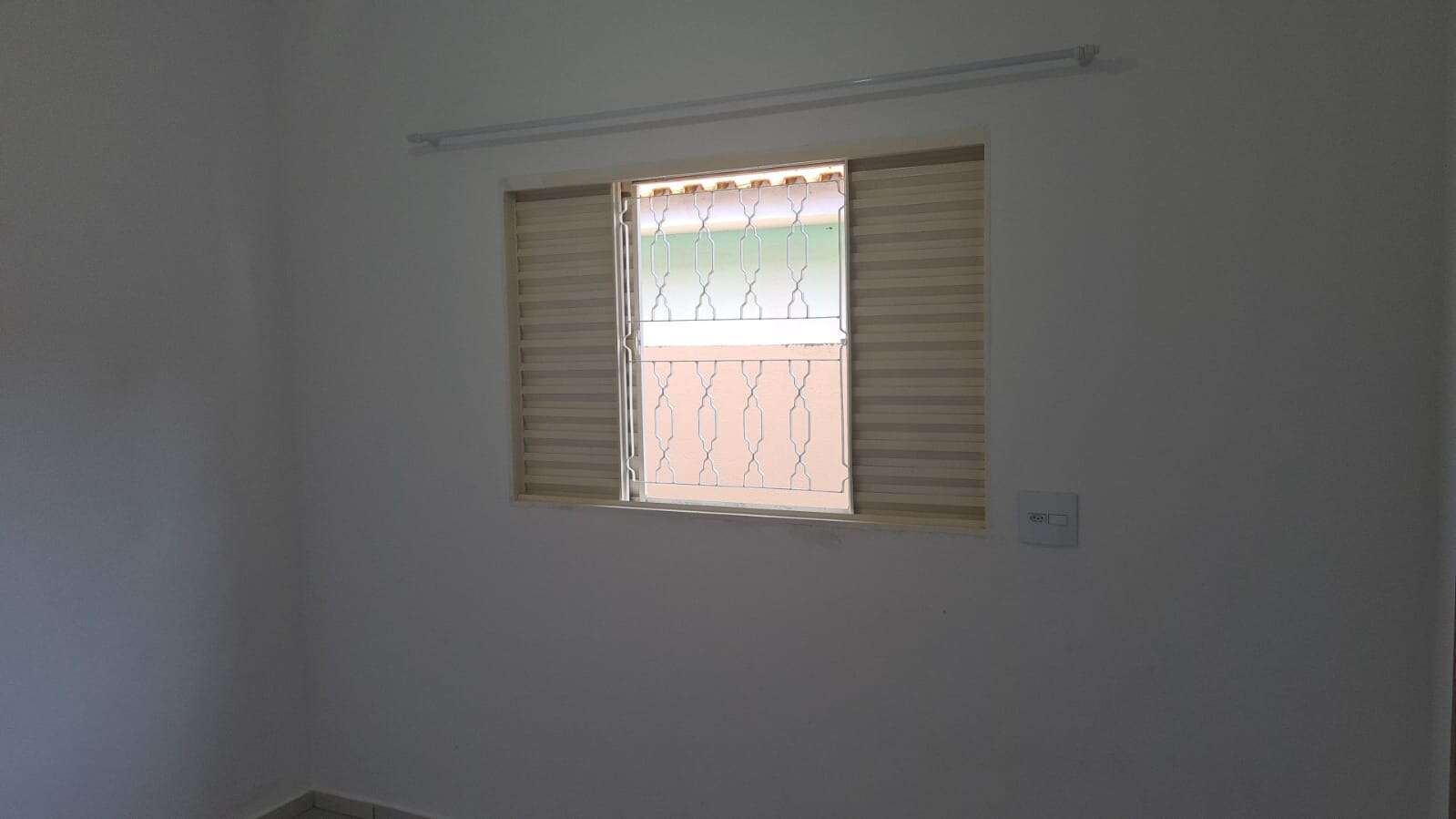 S Casa no bairro Jardim Santa Antonieta - 2 quartos S Casa no bairro Jardim Santa Antonieta - 2 quartos