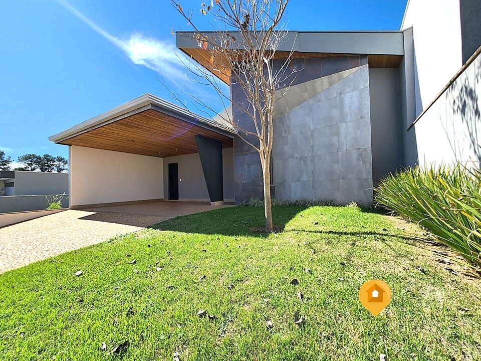 Casa para Comprar em Marília no bairro Recanto Das Esmeraldas - 3 quartos