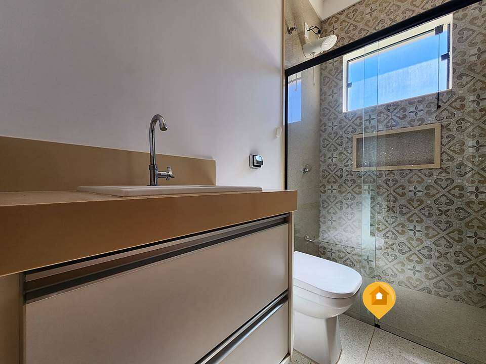 Casa para Comprar em Marília no bairro Recanto Das Esmeraldas - 3 quartos