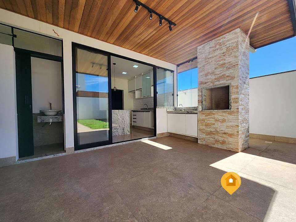 Casa para Comprar em Marília no bairro Recanto Das Esmeraldas - 3 quartos