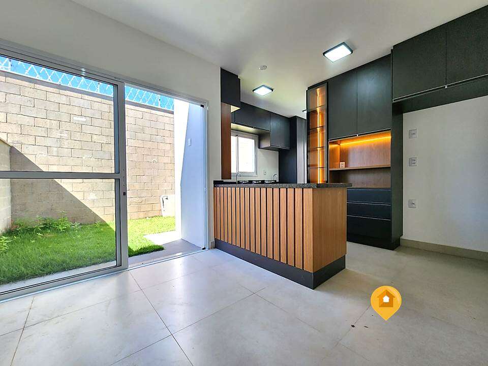 Casa para Comprar em Marília no bairro Jardim Maria Izabel - 3 quartos