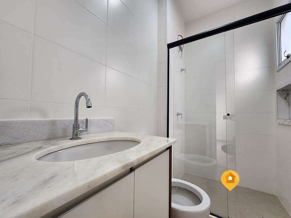 Casa para Comprar em Marília no bairro Jardim Maria Izabel - 3 quartos