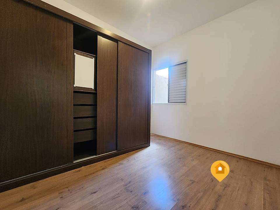 Casa para Comprar em Marília no bairro Vila Romana - 3 quartos