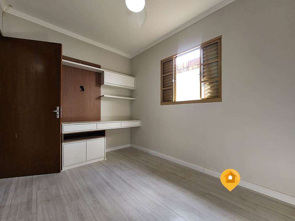 Casa para Comprar em Marília no bairro Jardim Vista Alegre - 3 quartos