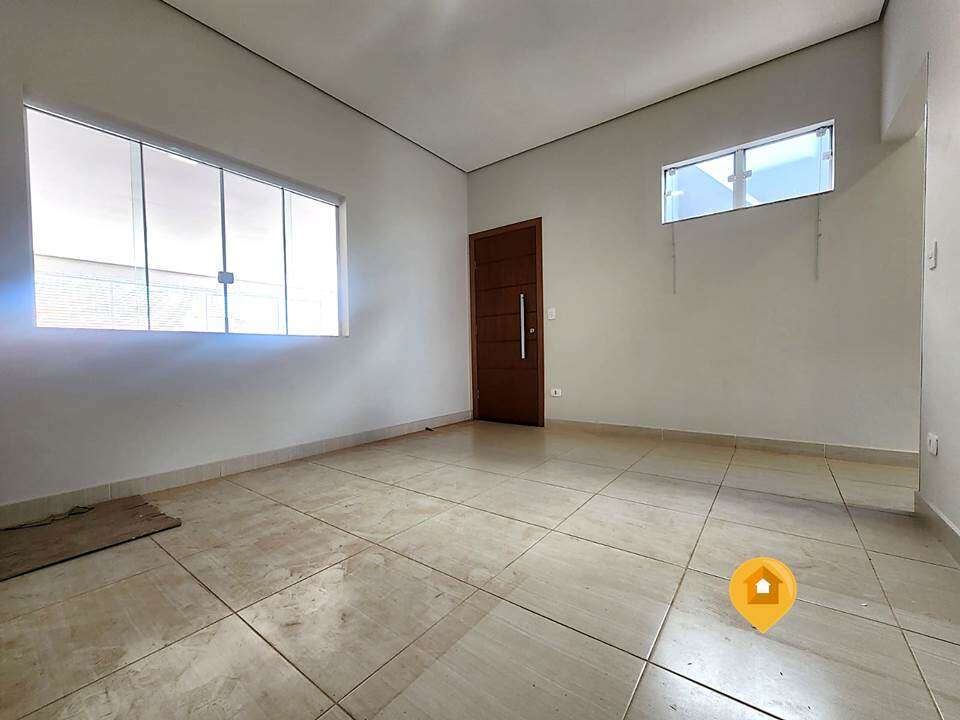 Sobrado para Comprar em Marília no bairro Jardim Aeroporto - 2 quartos
