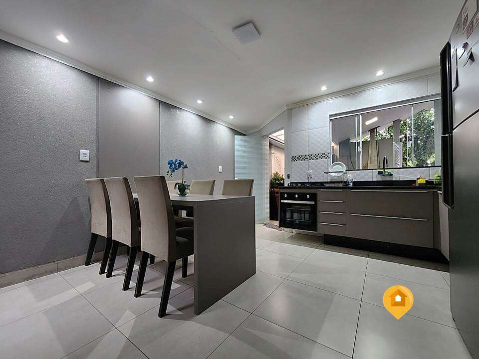 Casa para Comprar em Marília no bairro Palmital 