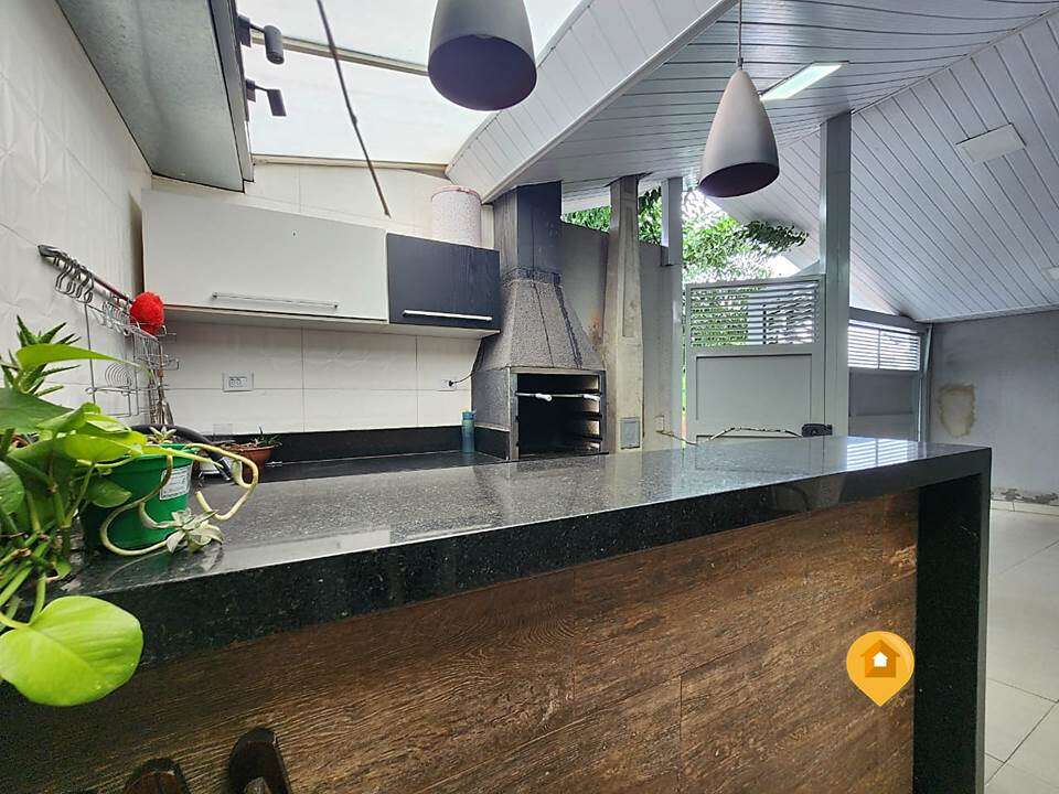 Casa para Comprar em Marília no bairro Palmital 