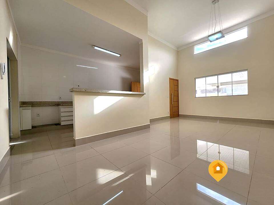 Casa para Comprar em Marília no bairro Jardim Aeroporto - 3 quartos