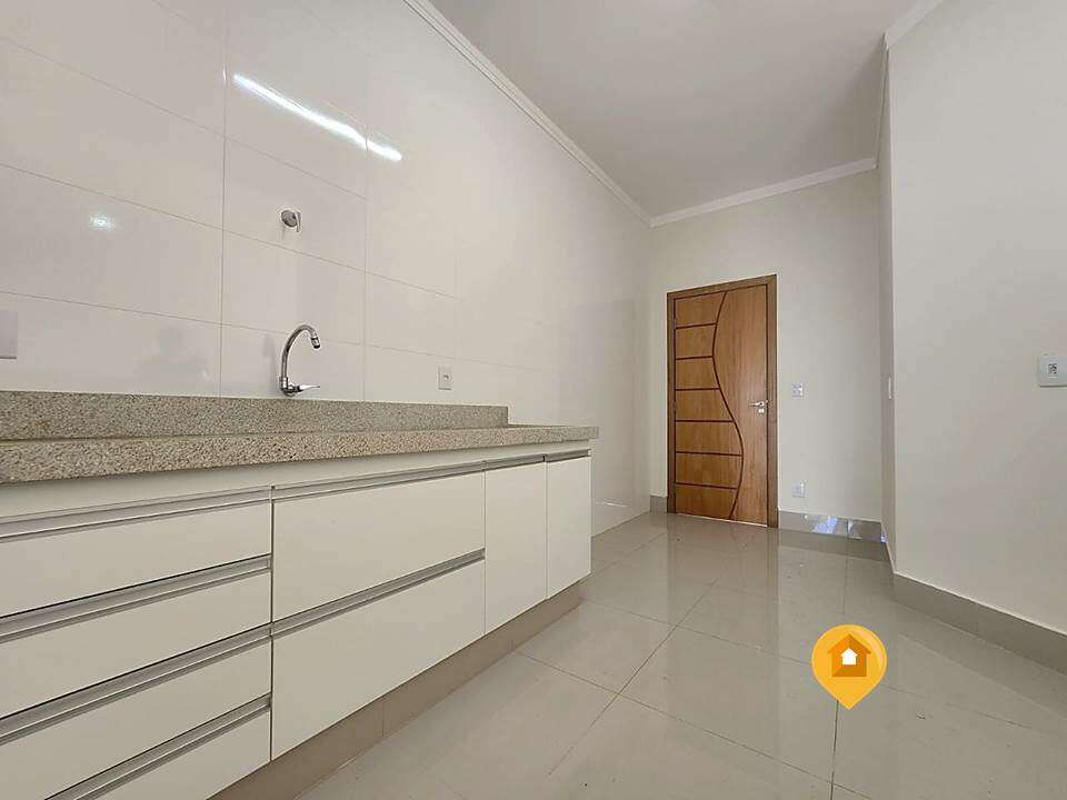Casa para Comprar em Marília no bairro Jardim Aeroporto - 3 quartos