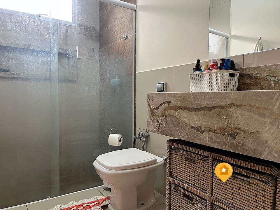 Casa para Comprar em Marília no bairro Altos Da Colina - 3 quartos