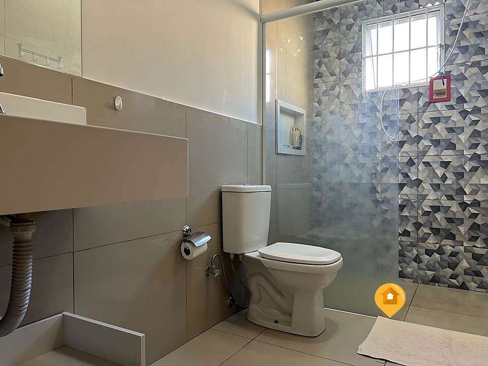 Casa para Comprar em Marília no bairro Altos Da Colina - 3 quartos