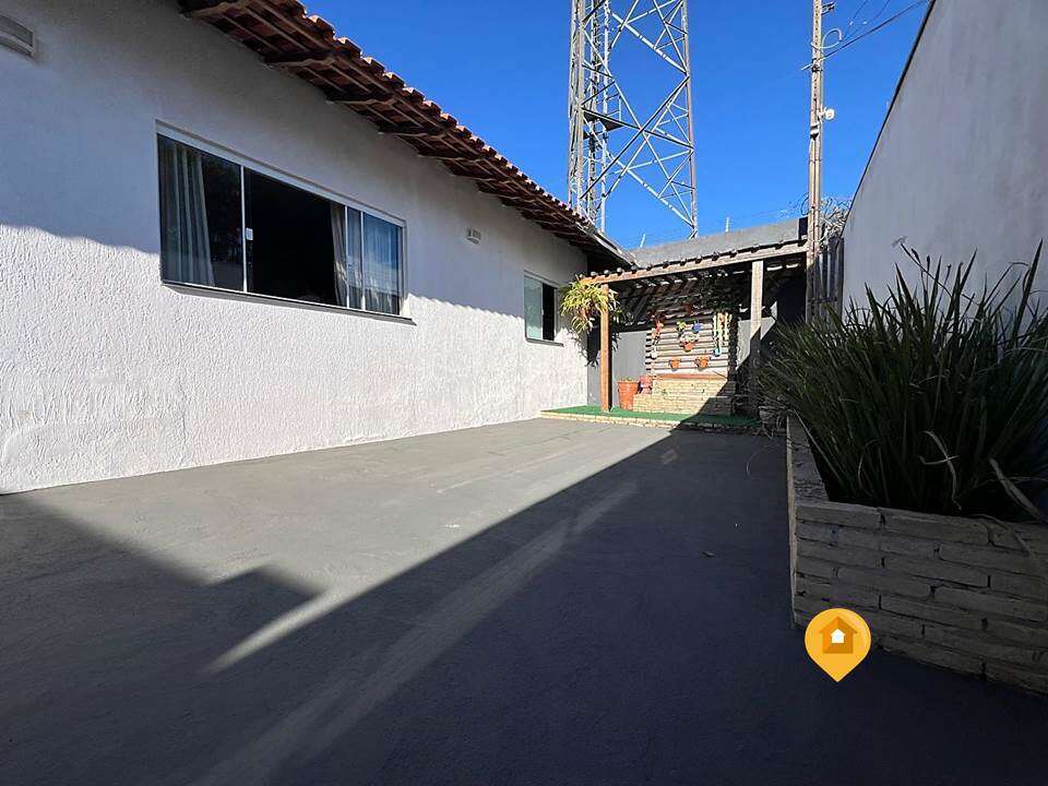 Casa para Comprar em Marília no bairro Altos Da Colina - 3 quartos
