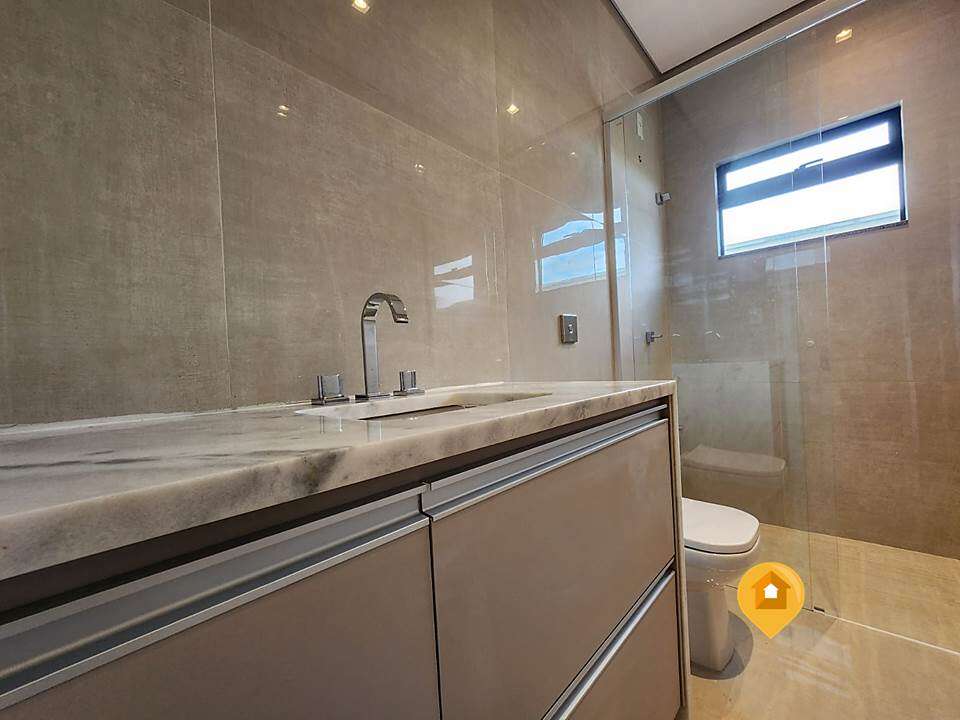 Casa para Comprar em Marília no bairro Loteamento Residencial E Comercial Fazenda São Sebastião - 3 quartos