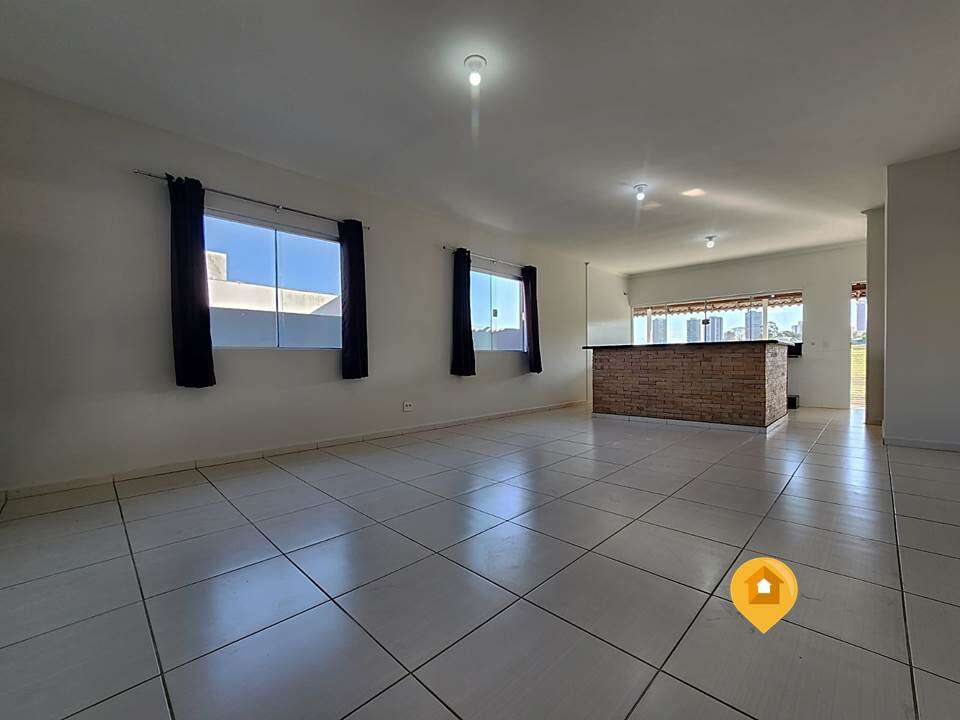 Sobrado para Comprar em Marília no bairro Jardim Parati - 3 quartos