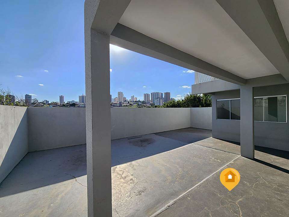 Sobrado para Comprar em Marília no bairro Jardim Parati - 3 quartos