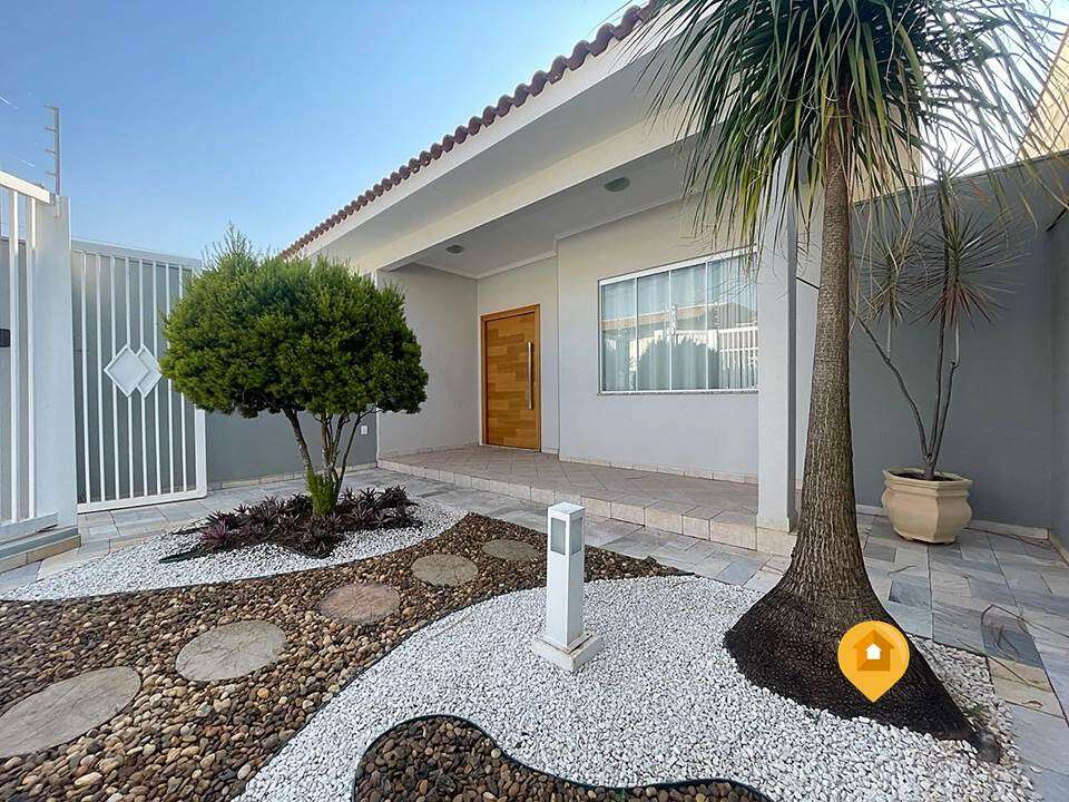 Casa para Comprar em Marília no bairro Jardim Jequitibá - 3 quartos