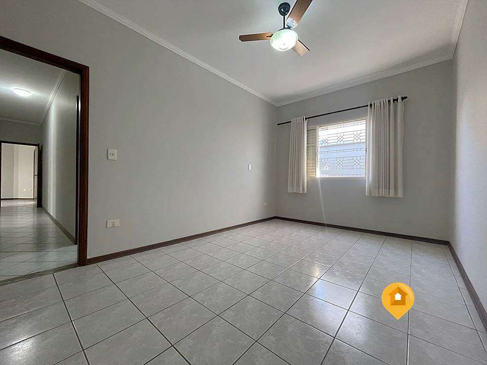 Casa para Comprar em Marília no bairro Jardim Jequitibá - 3 quartos