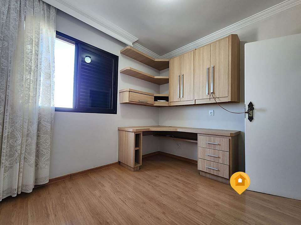 Apartamento para Comprar em Marília no bairro Alto Cafezal - 3 quartos