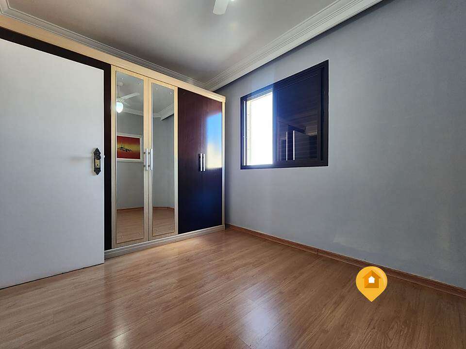 Apartamento para Comprar em Marília no bairro Alto Cafezal - 3 quartos