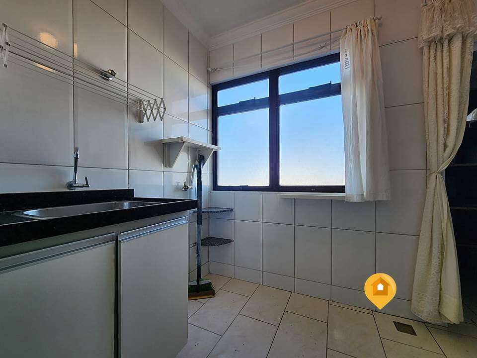 Apartamento para Comprar em Marília no bairro Alto Cafezal - 3 quartos