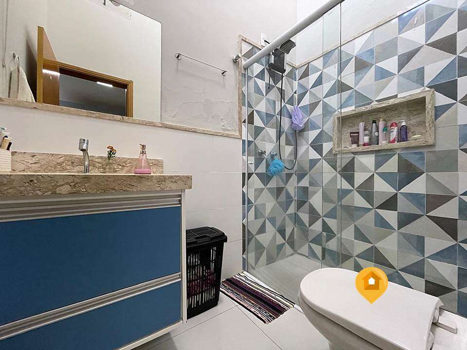Casa para Comprar em Marília no bairro Quarto Centenário - 3 quartos