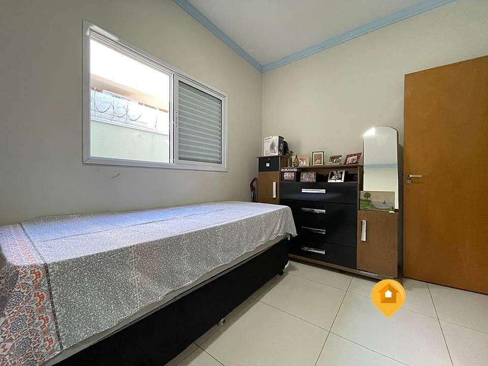 Casa para Comprar em Marília no bairro Quarto Centenário - 3 quartos