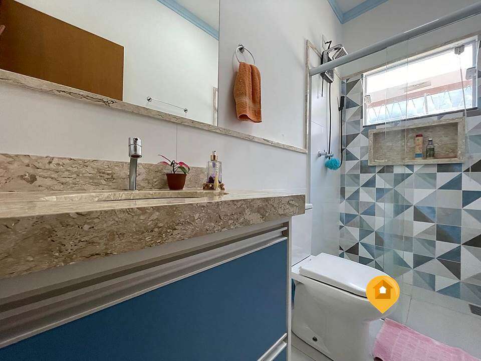 Casa para Comprar em Marília no bairro Quarto Centenário - 3 quartos