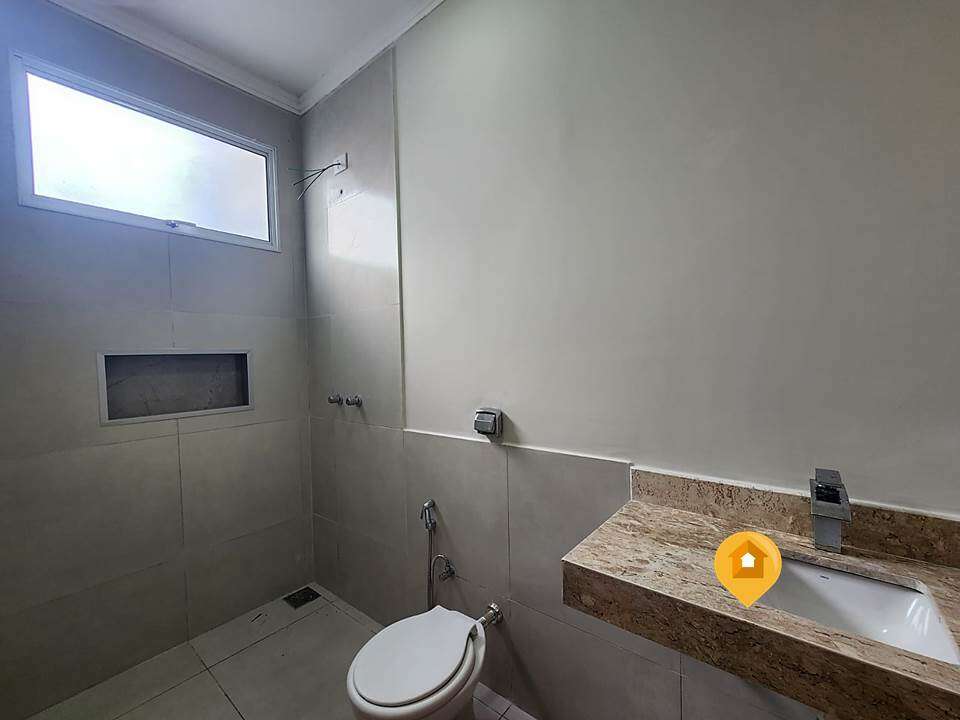 Casa para Comprar em Marília no bairro Jardim Cavallari - 3 quartos