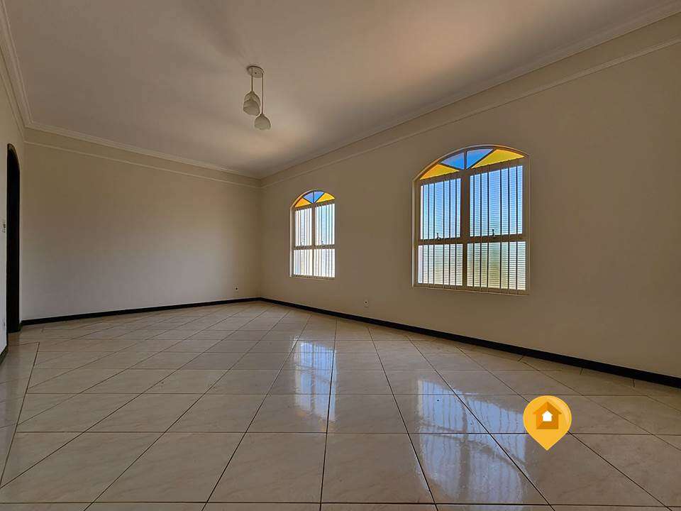 Casa para Comprar em Marília no bairro Betel - 4 quartos