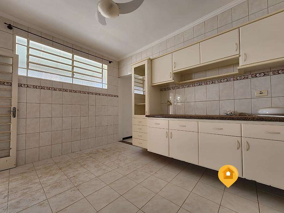 Casa para Comprar em Marília no bairro Betel - 4 quartos