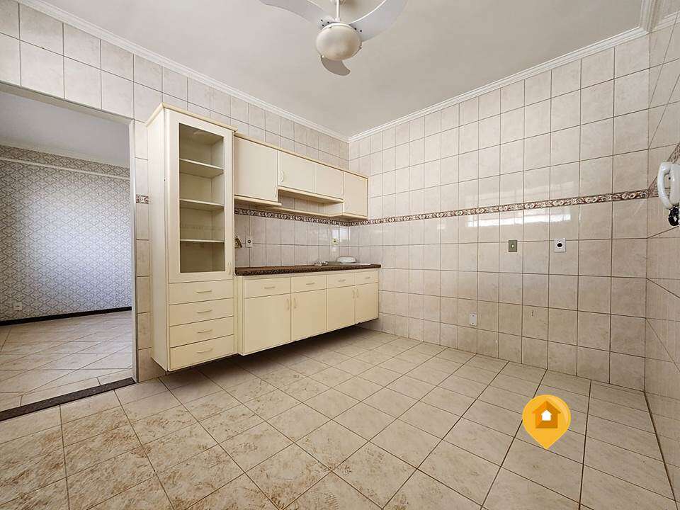 Casa para Comprar em Marília no bairro Betel - 4 quartos