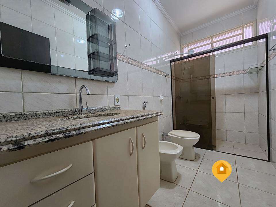 Casa para Comprar em Marília no bairro Betel - 4 quartos
