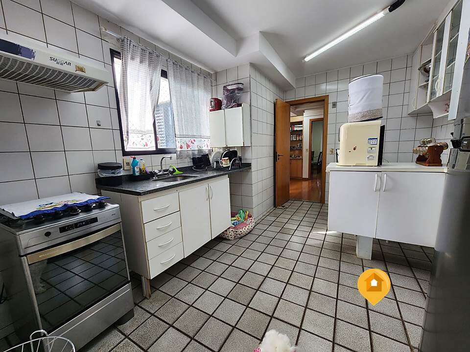 Apartamento para Comprar em Marília no bairro Centro - 3 quartos