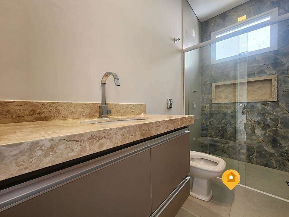 Casa para Comprar em Marília no bairro Jardim São Francisco - 3 quartos