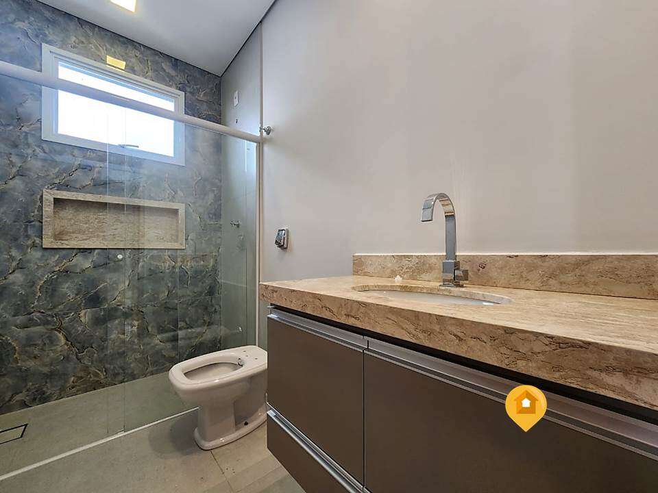 Casa para Comprar em Marília no bairro Jardim São Francisco - 3 quartos