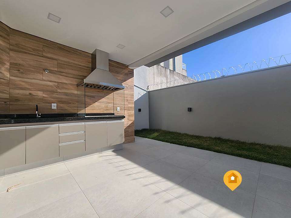 Casa para Comprar em Marília no bairro Jardim São Francisco - 3 quartos