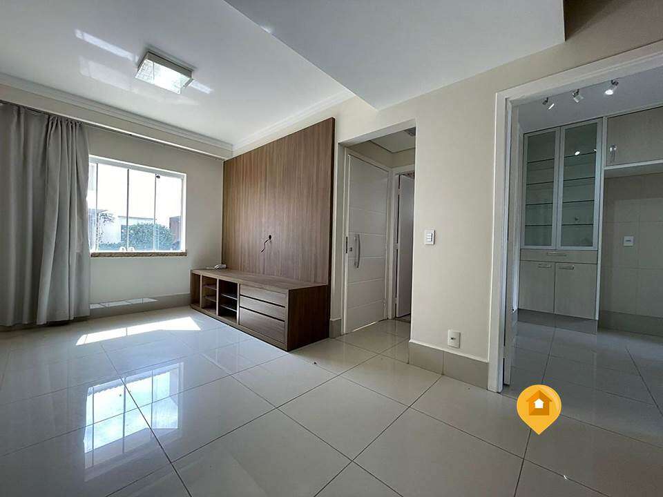 Sobrado para Comprar em Marília no bairro Senador Salgado Filho - 3 quartos