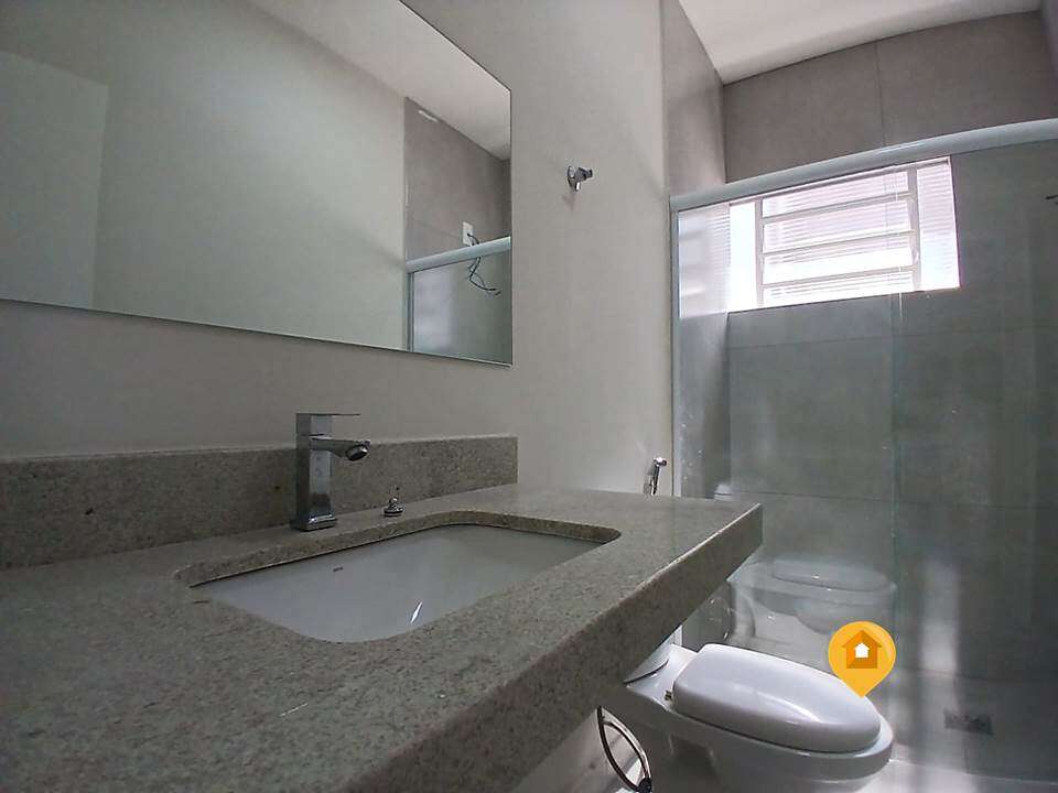 Casa para Comprar em Marília no bairro Jardim Esplanada - 3 quartos