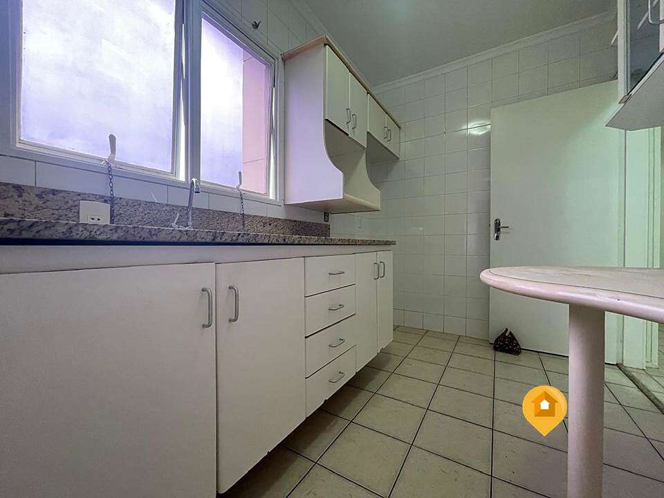 Apartamento para Comprar em Marília no bairro Marília - 3 quartos
