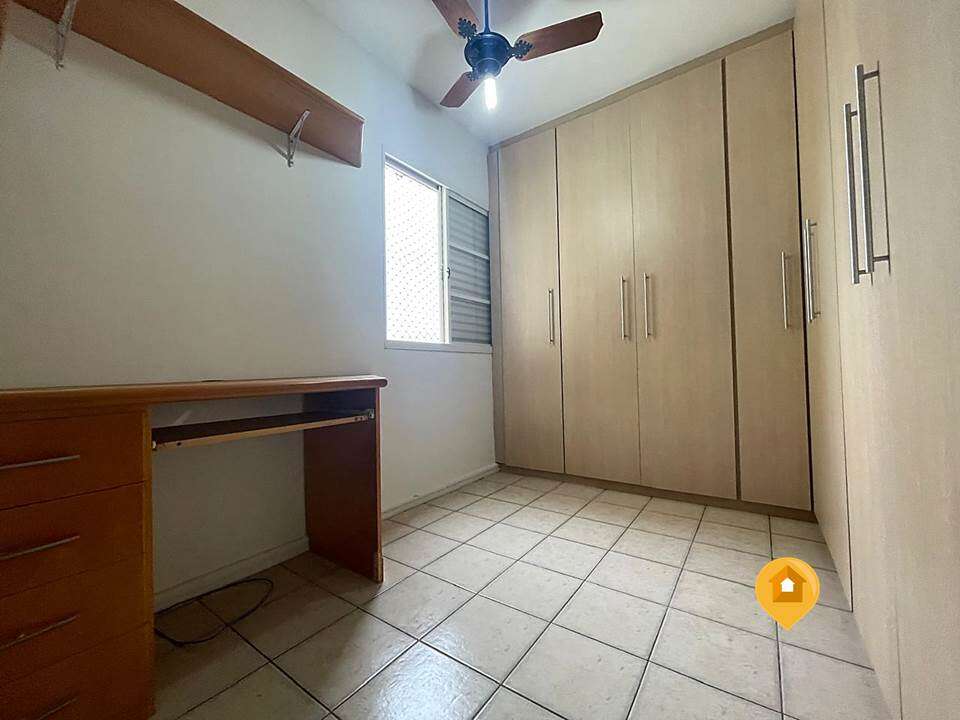 Apartamento para Comprar em Marília no bairro Marília - 3 quartos