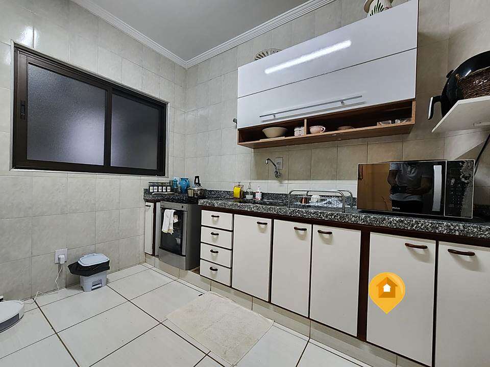 Apartamento para Comprar em Marília no bairro Alto Cafezal - 3 quartos
