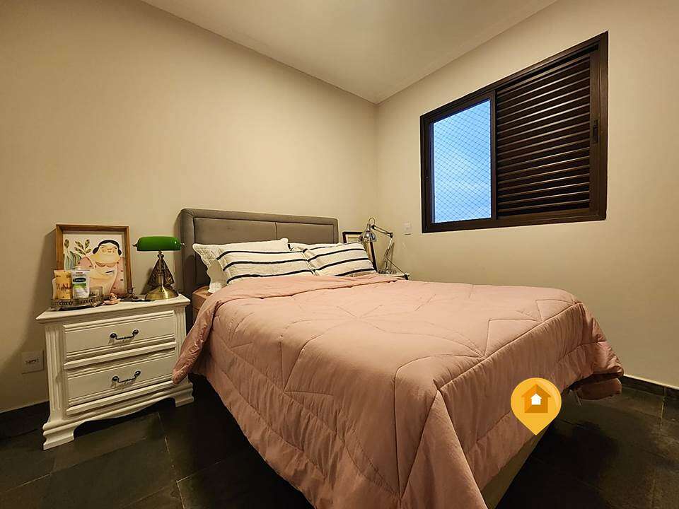 Apartamento para Comprar em Marília no bairro Alto Cafezal - 3 quartos