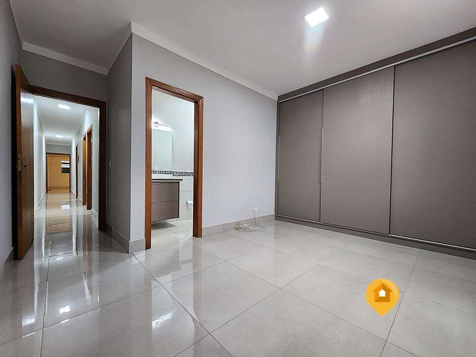 S  Casa no bairro JARDIM CAVALLARI - 3 quartos
