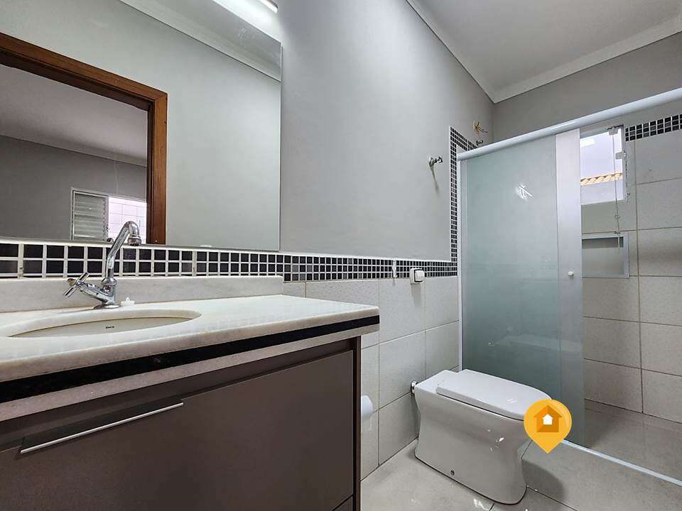S  Casa no bairro JARDIM CAVALLARI - 3 quartos