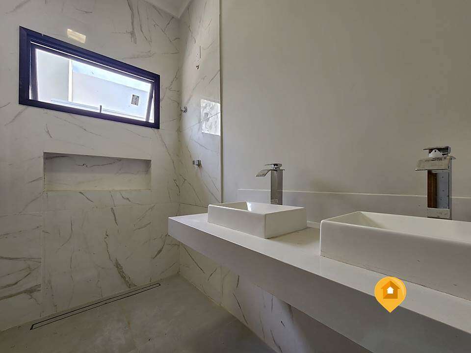 S  Casa no bairro Loteamento Residencial E Comercial Fazenda São Sebastião - 3 quartos