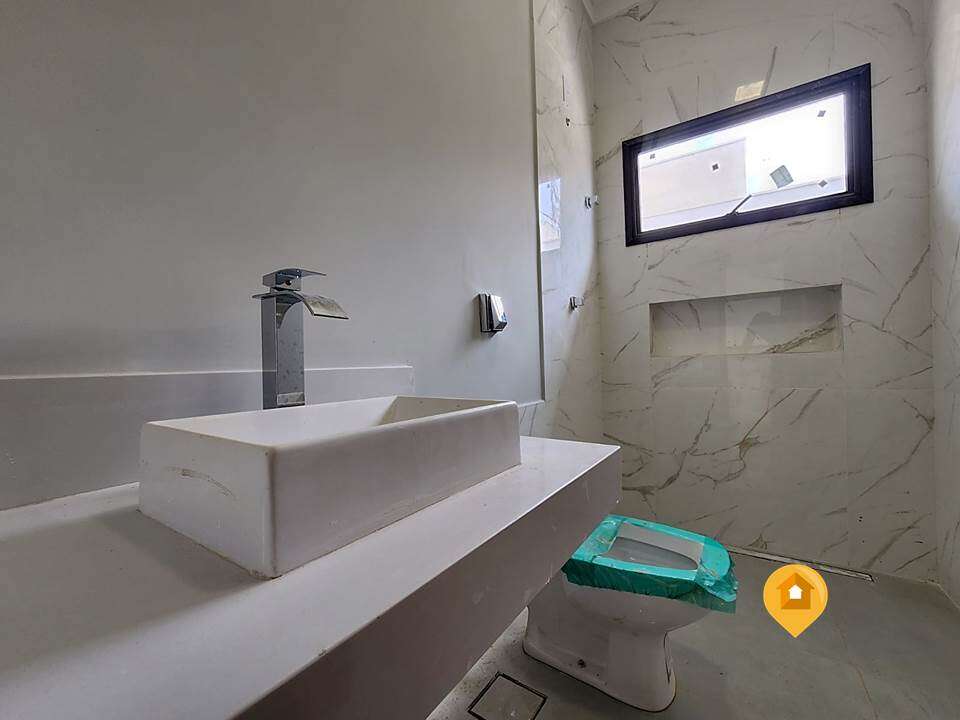 S  Casa no bairro Loteamento Residencial E Comercial Fazenda São Sebastião - 3 quartos