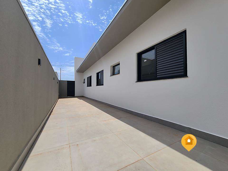 S  Casa no bairro Loteamento Residencial E Comercial Fazenda São Sebastião - 3 quartos