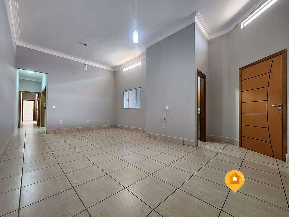 S  Casa no bairro JARDIM MORUMBI - 3 quartos