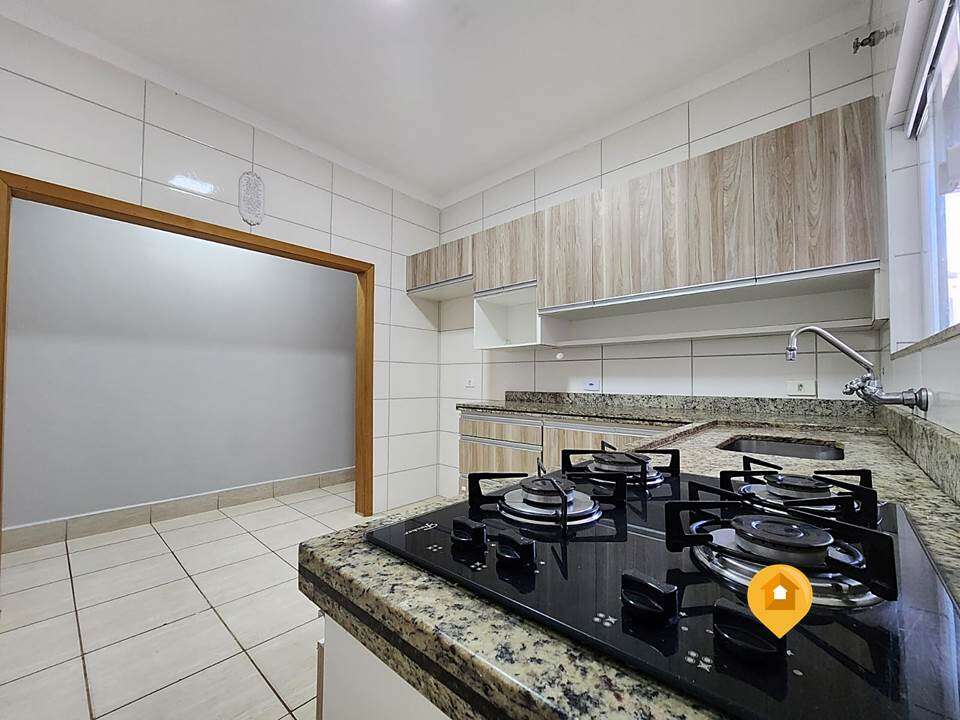 S  Casa no bairro JARDIM MORUMBI - 3 quartos